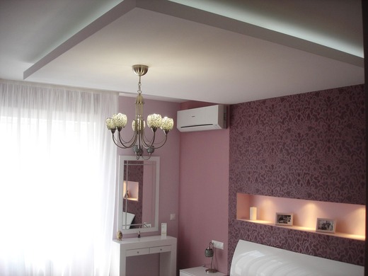 Реализация Негламурного розового. Спальня